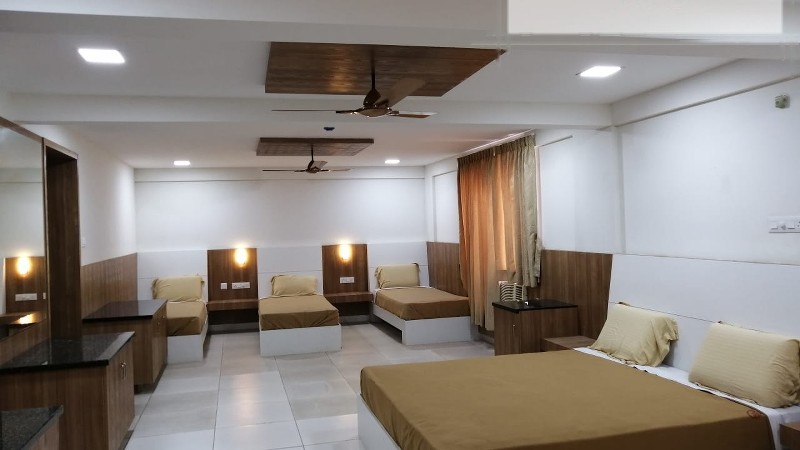 10 Bed room - Murali Inn